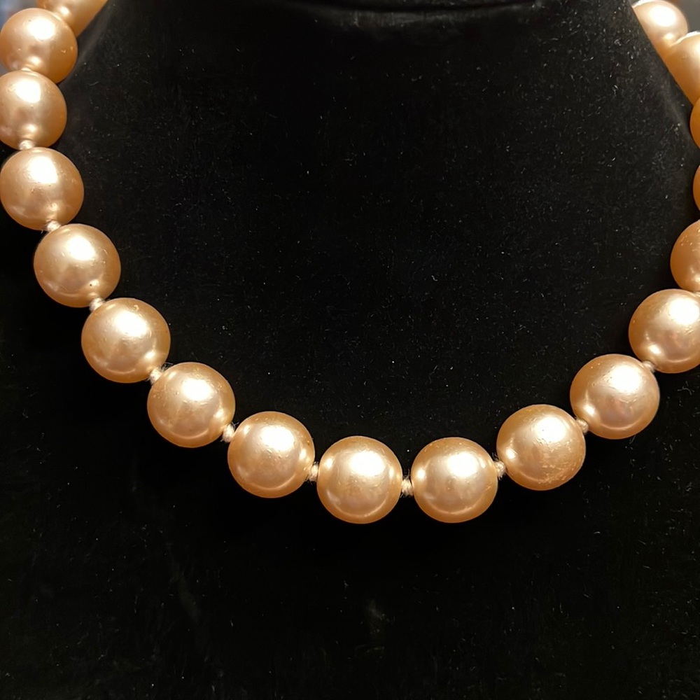 Faux pearl choker 16 inches